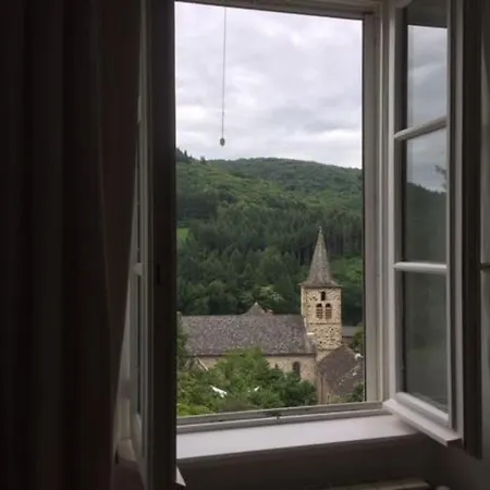 לינה וארוחת בוקר Le Couvent